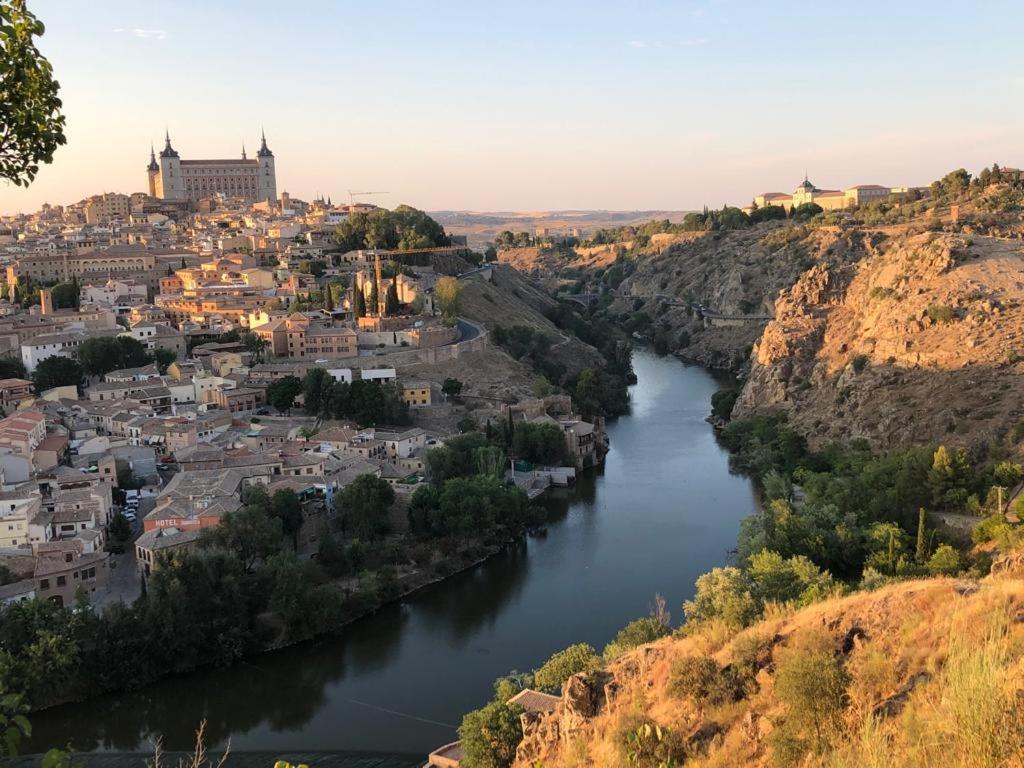 Toledo Ciudad De Las Tres Culturas , Un Lugar Para Disfrutar Todas Las Familias Con Sus Hijos " Desayuno Incluido" Villamiel de Toledo Extérieur photo